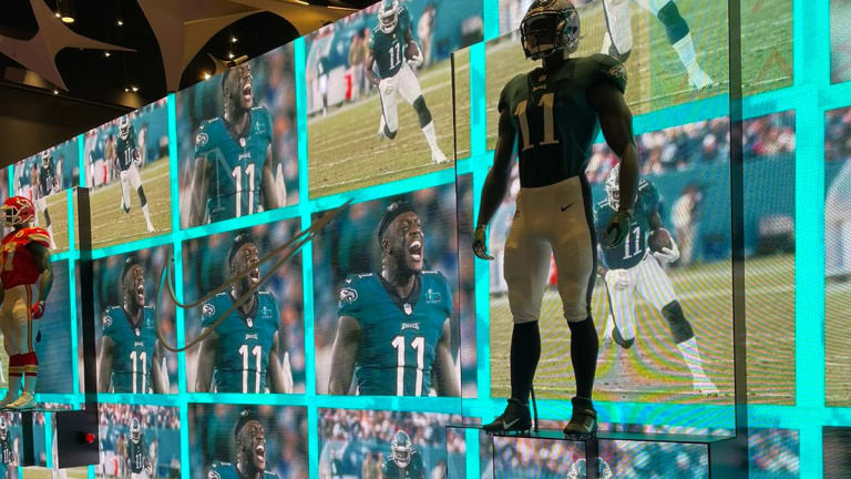 Qué no debes comprar en la tienda de la NFL del Super Bowl